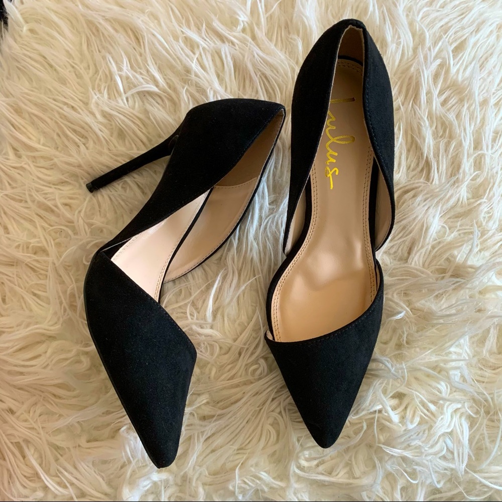 Lulu’s black pointed closed toe high heels pumps